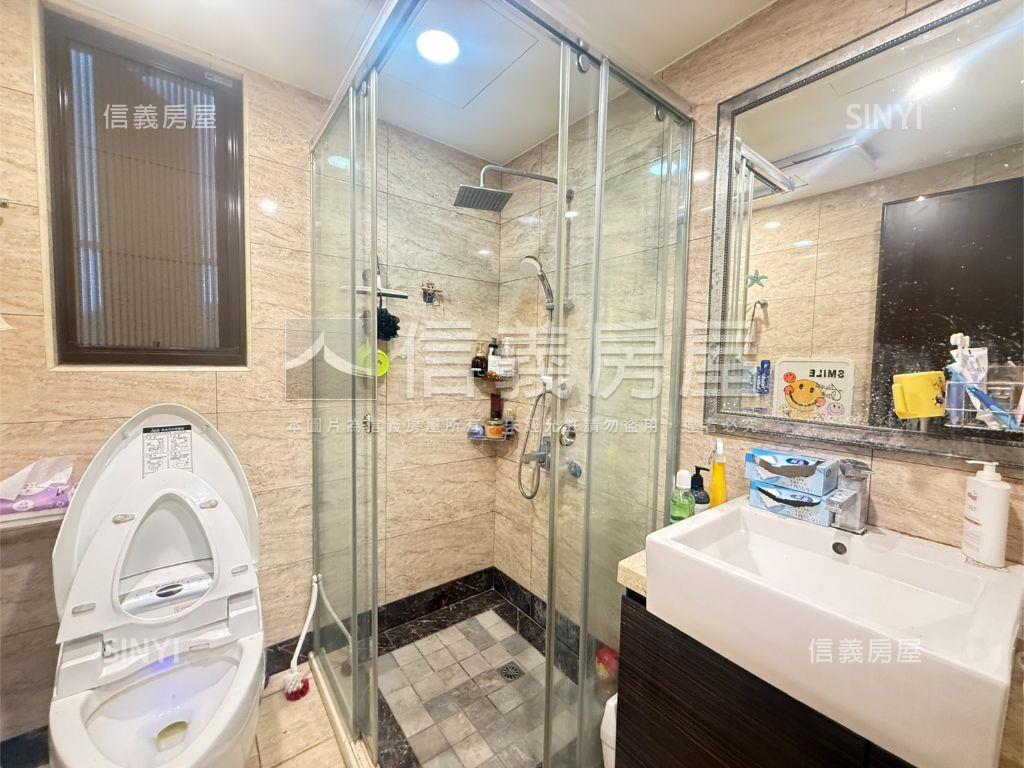 稀有雙衛浴開窗兩房車位房屋室內格局與周邊環境