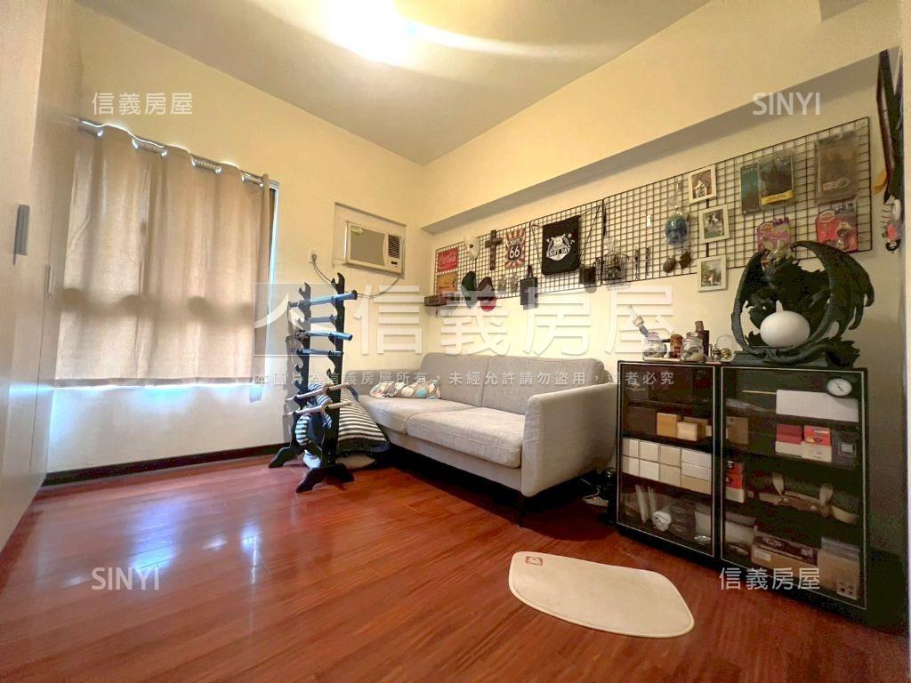 台北寧靜方正３房房屋室內格局與周邊環境