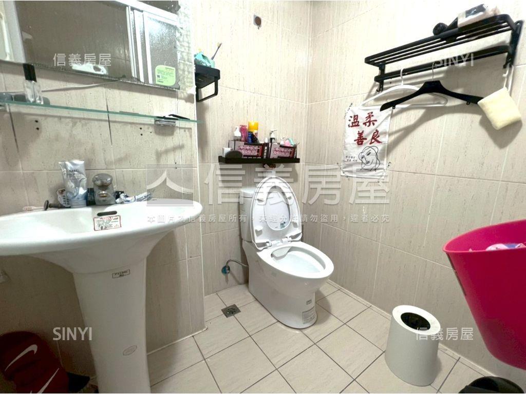 台北寧靜方正３房房屋室內格局與周邊環境