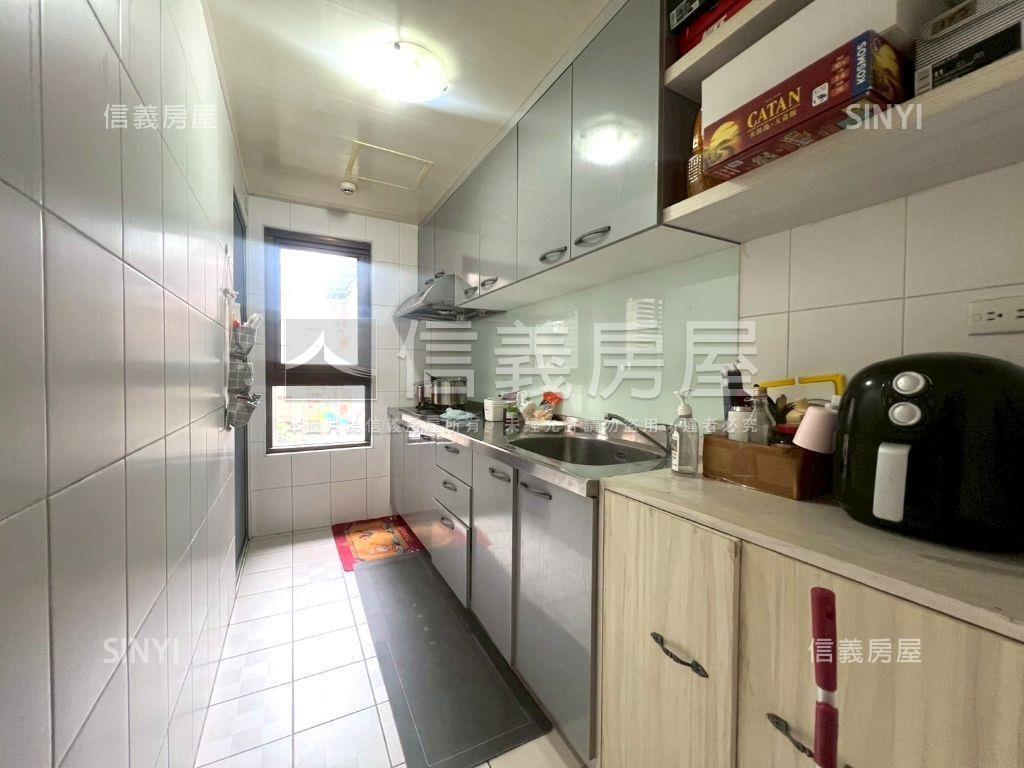 台北寧靜方正３房房屋室內格局與周邊環境