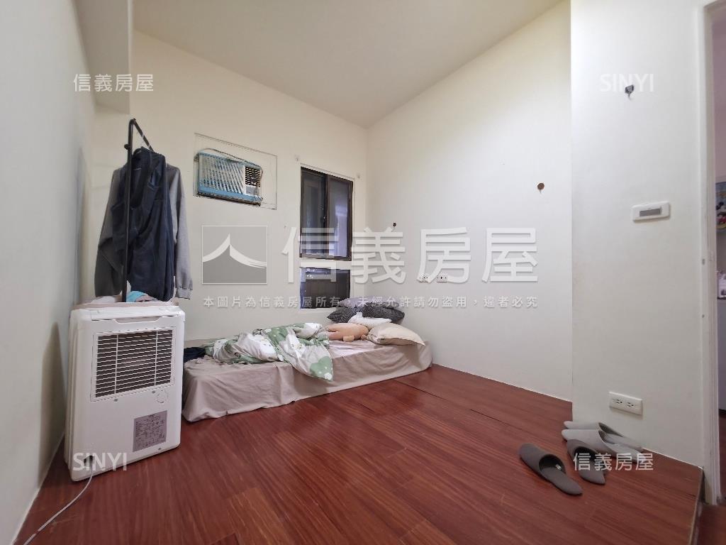 台北寧靜方正３房房屋室內格局與周邊環境