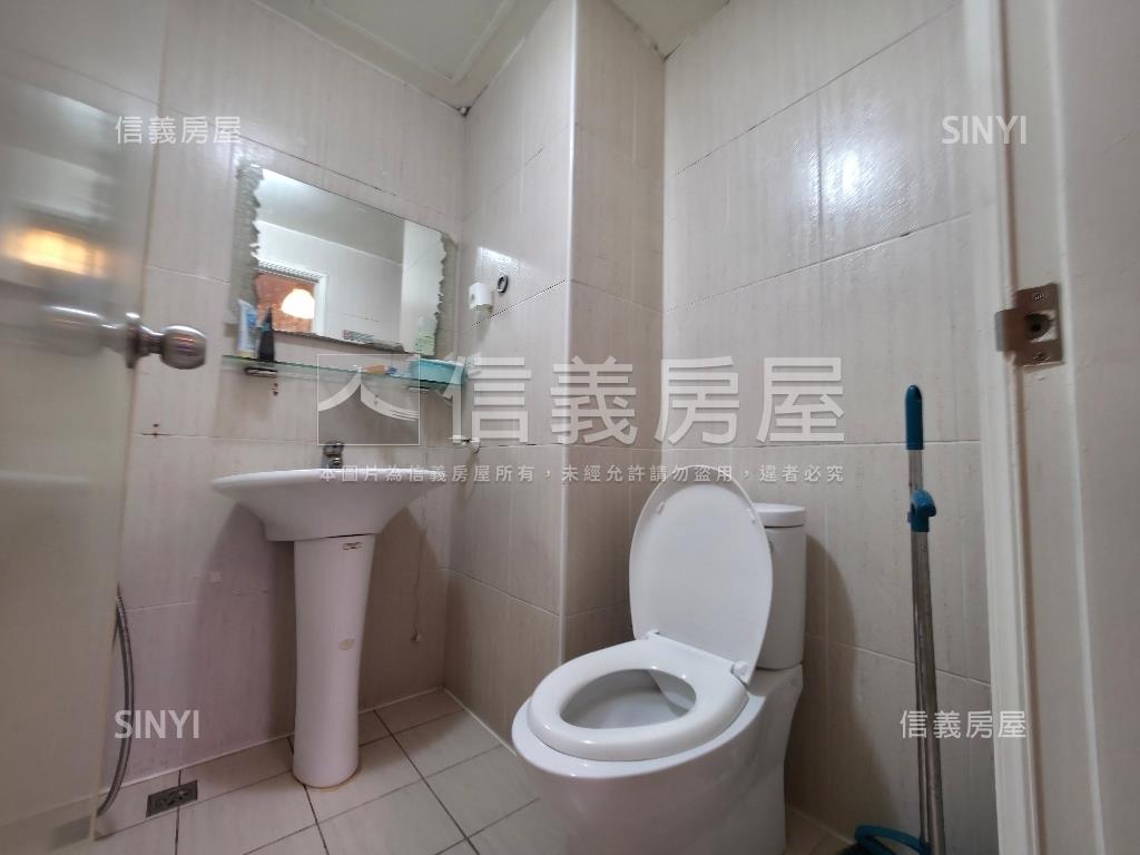 台北寧靜方正３房房屋室內格局與周邊環境