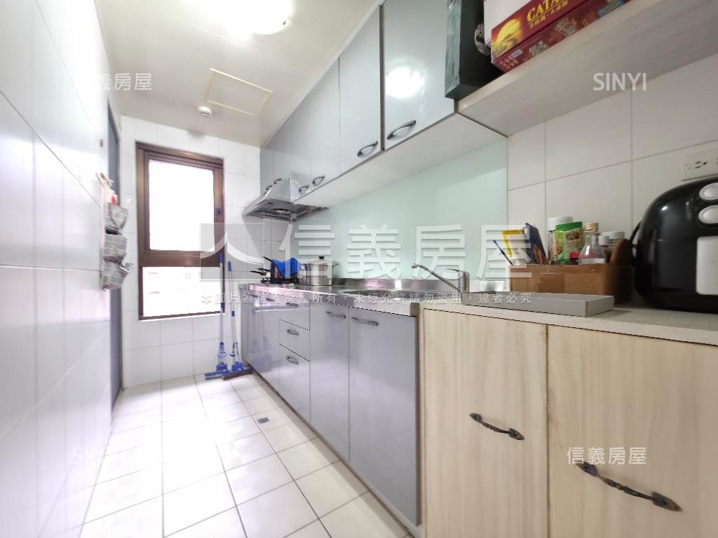 台北寧靜方正３房房屋室內格局與周邊環境