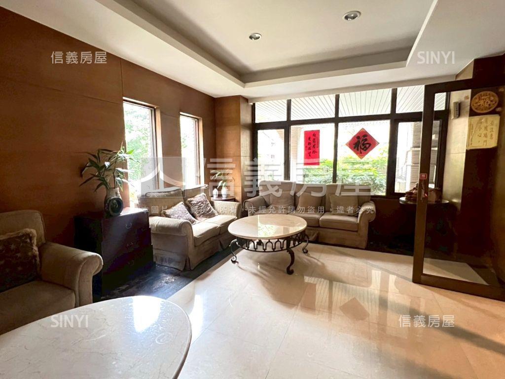 台北寧靜方正３房房屋室內格局與周邊環境