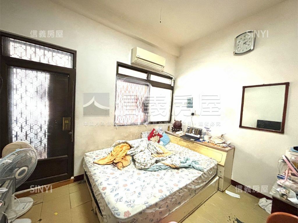 左營世運莒光美透天房屋室內格局與周邊環境