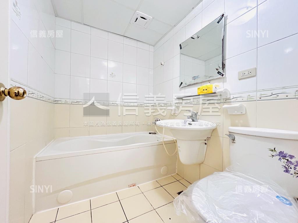 臻愛巴黎四房車位房屋室內格局與周邊環境