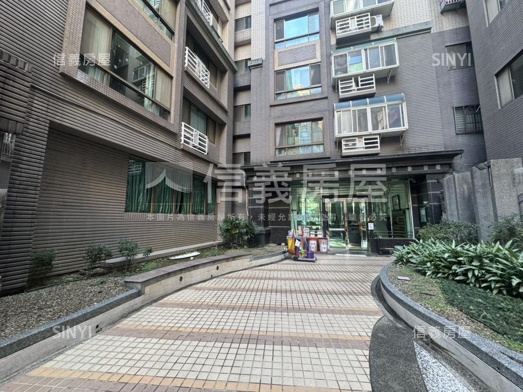 千萬內三房車位就看這間房屋室內格局與周邊環境