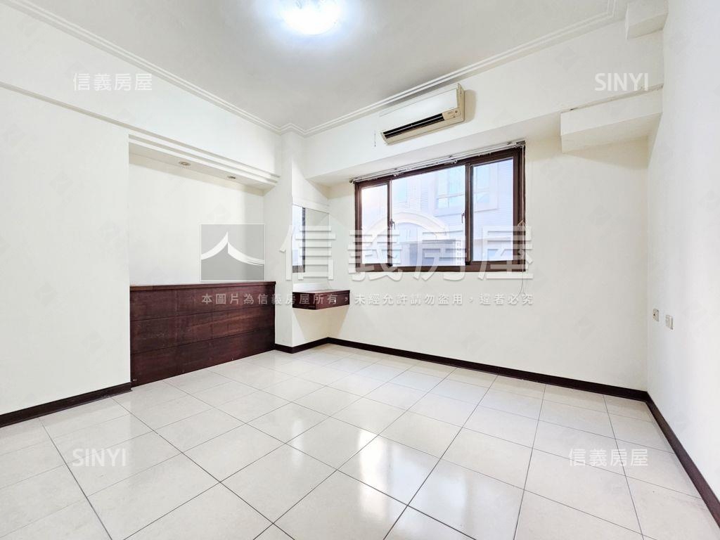 千萬內三房車位就看這間房屋室內格局與周邊環境