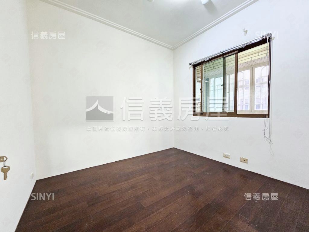 千萬內三房車位就看這間房屋室內格局與周邊環境