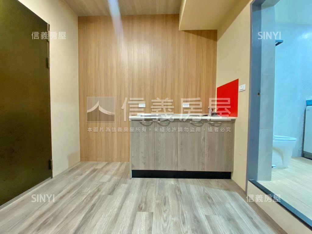 新農街精裝２＋３房房屋室內格局與周邊環境