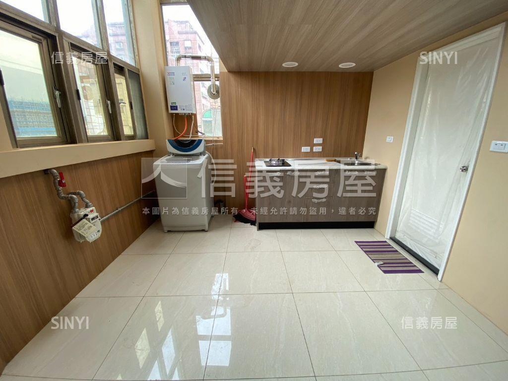 新農街精裝２＋３房房屋室內格局與周邊環境