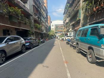 大安路土地持分道路用地