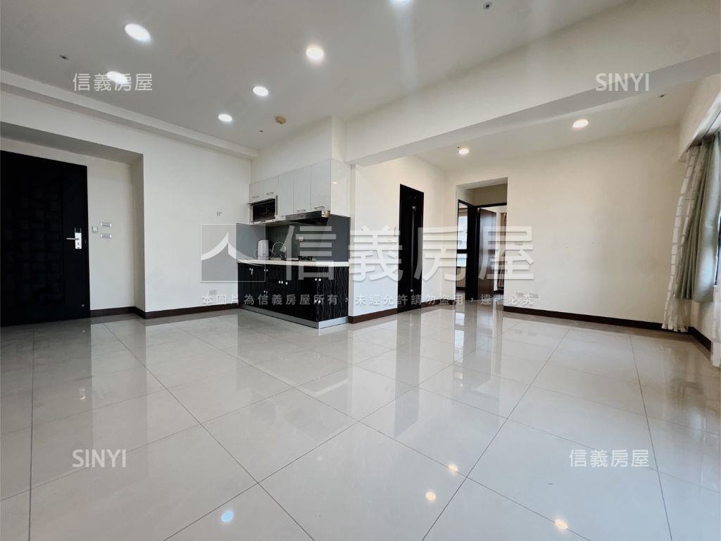 高鐵旁郡都巴洛克兩房車位房屋室內格局與周邊環境