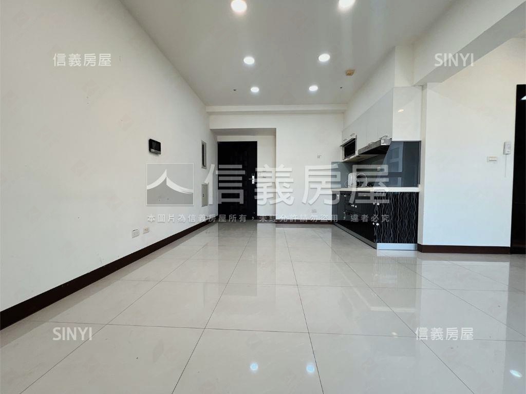 高鐵旁郡都巴洛克兩房車位房屋室內格局與周邊環境