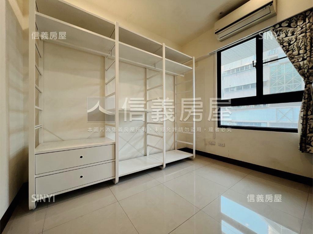 高鐵旁郡都巴洛克兩房車位房屋室內格局與周邊環境