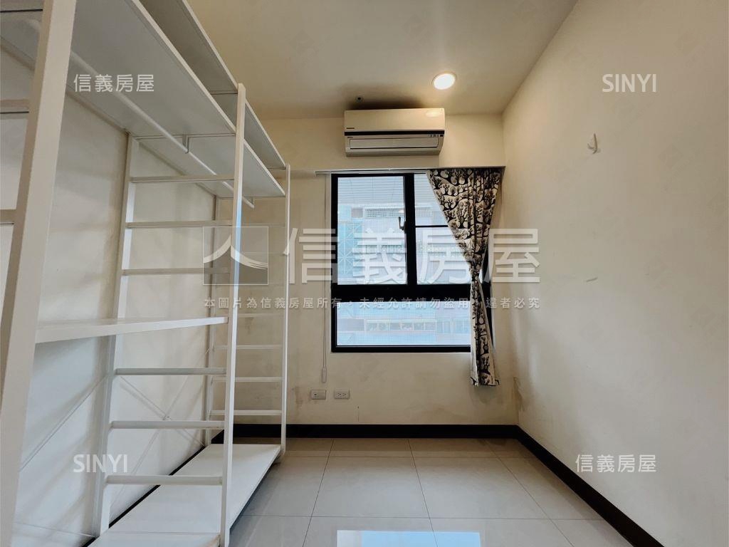 高鐵旁郡都巴洛克兩房車位房屋室內格局與周邊環境