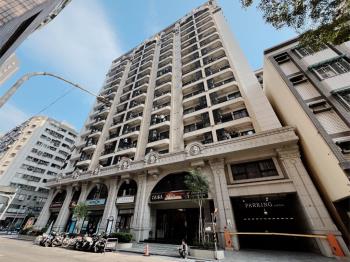 高鐵旁郡都巴洛克兩房車位