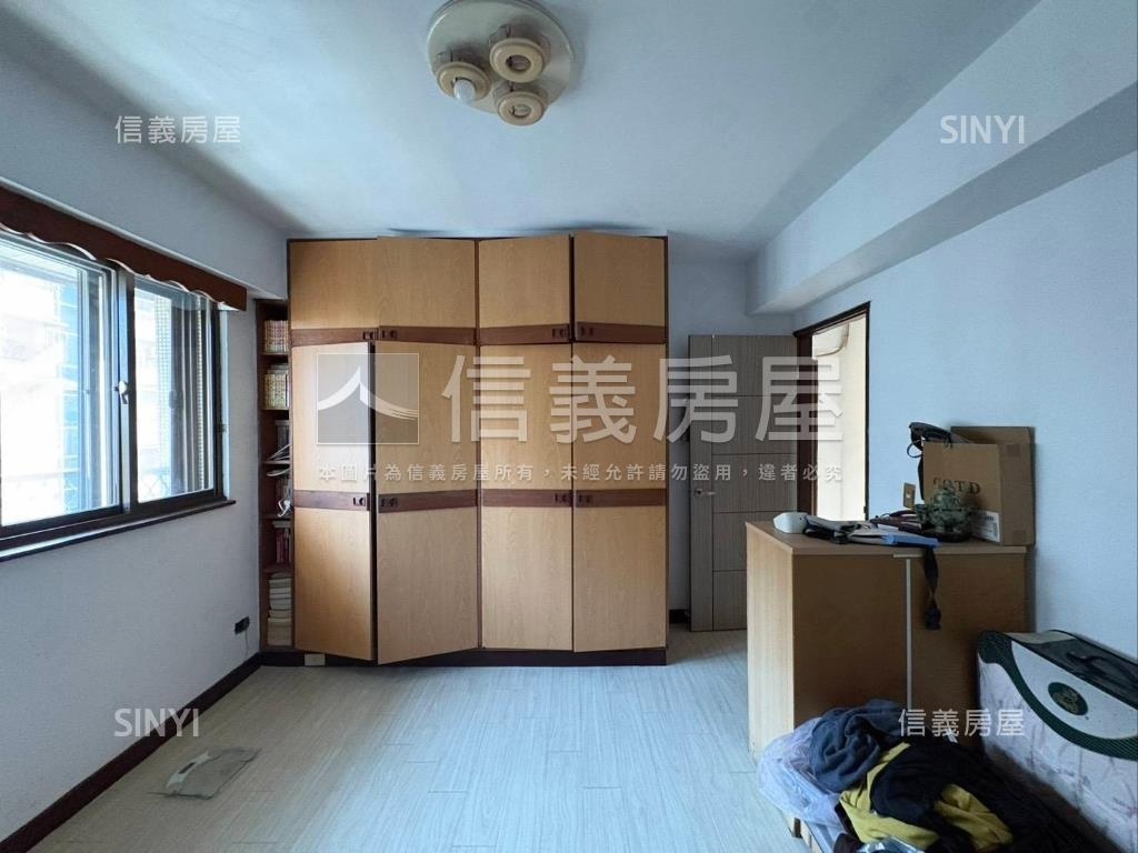 強力主推●專任電梯三房房屋室內格局與周邊環境