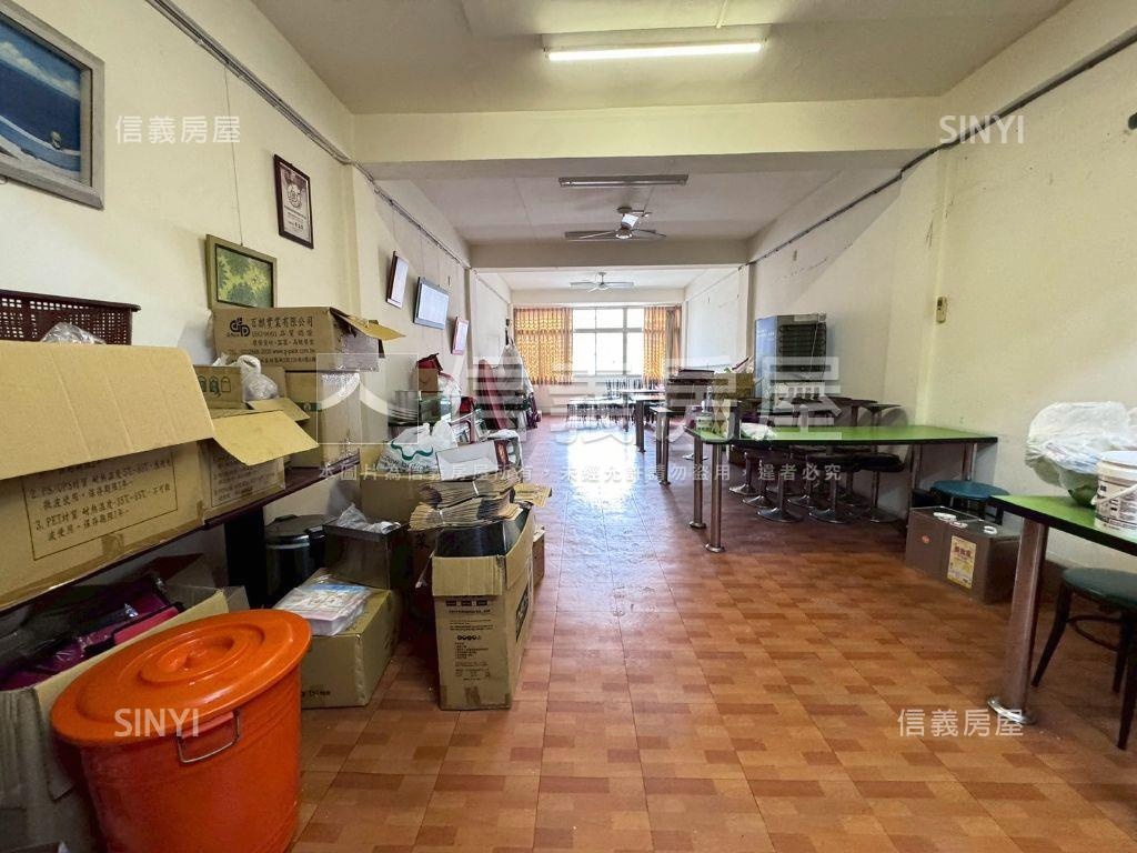 稀有開元路商圈金店面房屋室內格局與周邊環境