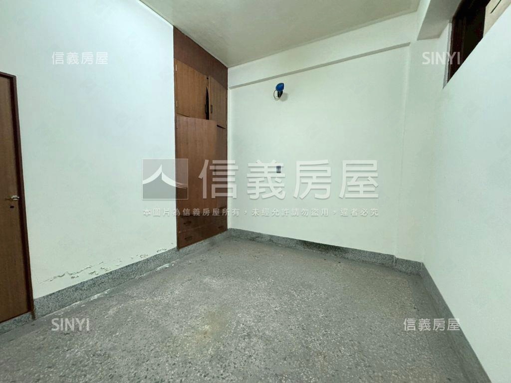 稀有開元路商圈金店面房屋室內格局與周邊環境