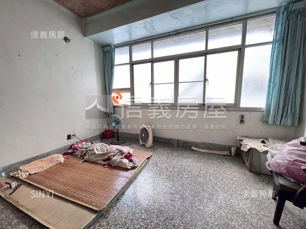 稀有開元路商圈金店面房屋室內格局與周邊環境