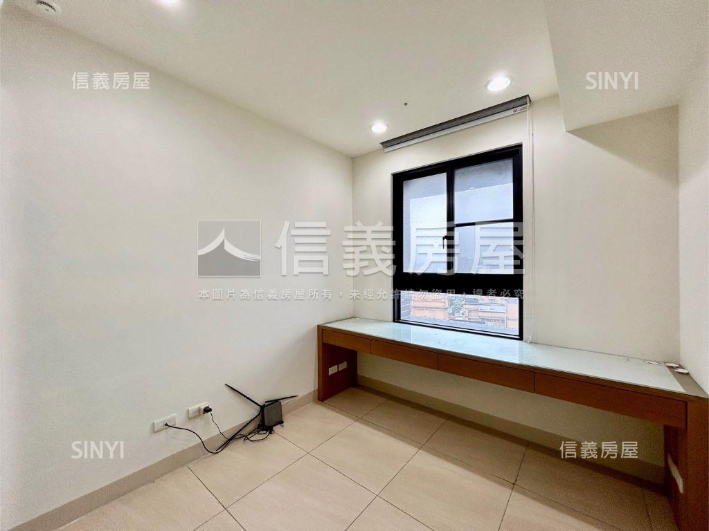 環球市綠景視野平車房屋室內格局與周邊環境