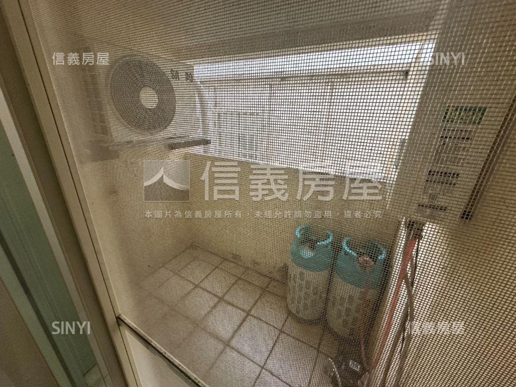 陸橋南路優質店墅房屋室內格局與周邊環境