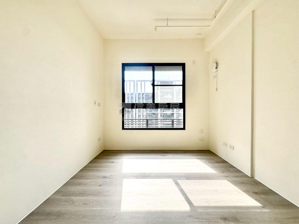 全新未住高樓兩房兩衛平車房屋室內格局與周邊環境