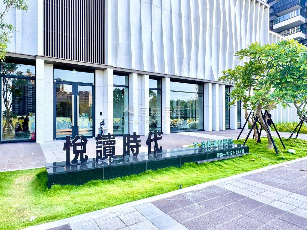 全新未住高樓兩房兩衛平車房屋室內格局與周邊環境
