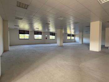 龜山近省道全新ＲＣ廠房５