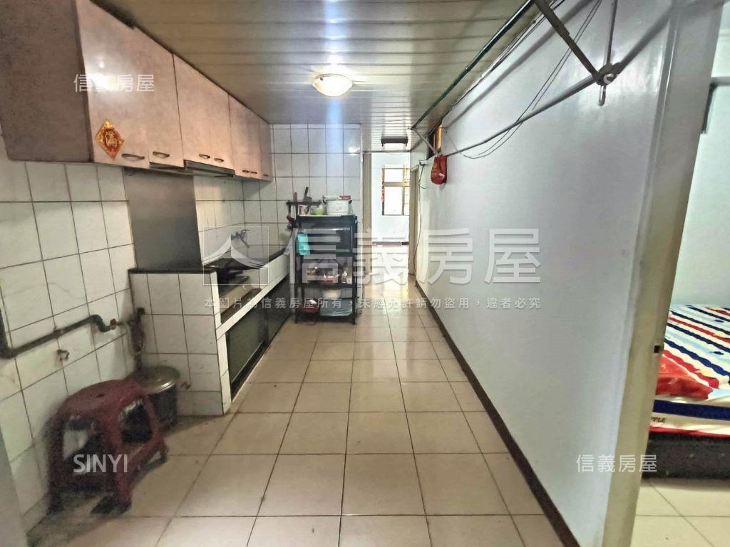 小坪數３樓公寓房屋室內格局與周邊環境