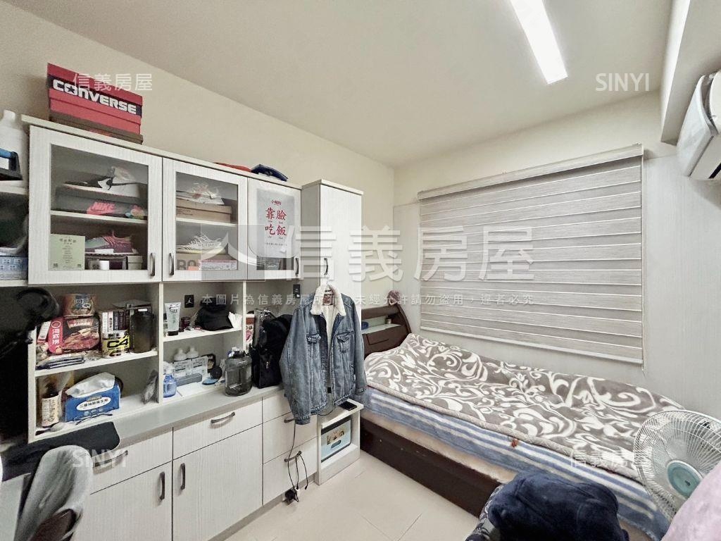 閱讀台大雙車位房屋室內格局與周邊環境