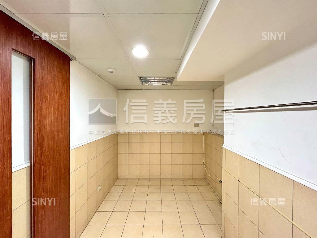 ☆頂溪站電梯２樓大店辦房屋室內格局與周邊環境
