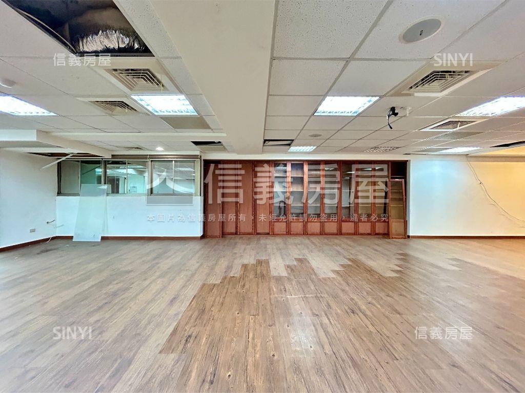 ☆頂溪站電梯２樓大店辦房屋室內格局與周邊環境