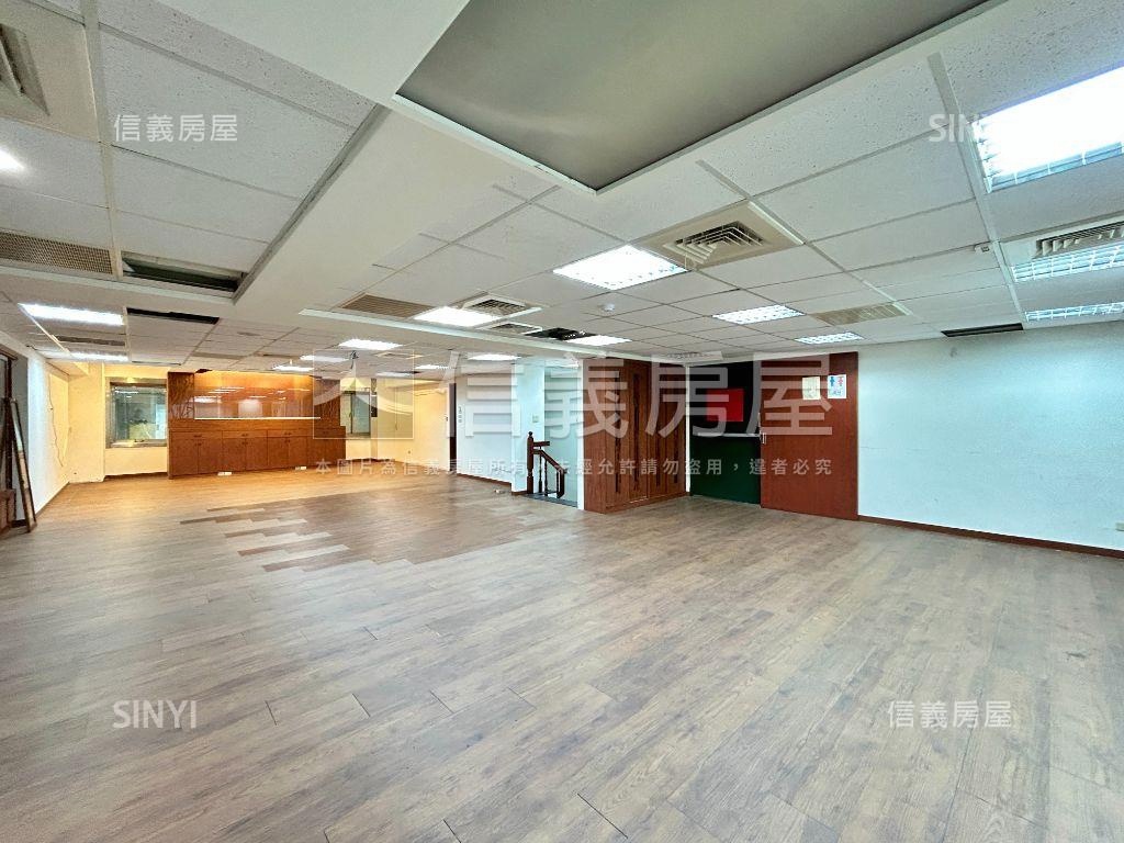 ☆頂溪站電梯２樓大店辦房屋室內格局與周邊環境