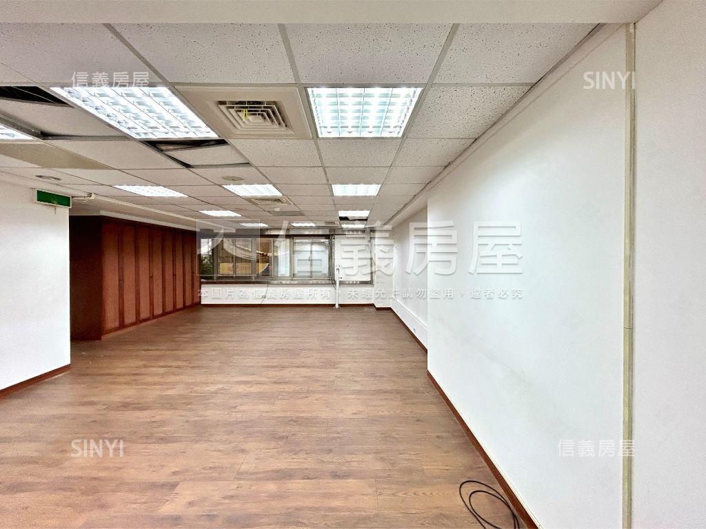 ☆頂溪站電梯２樓大店辦房屋室內格局與周邊環境