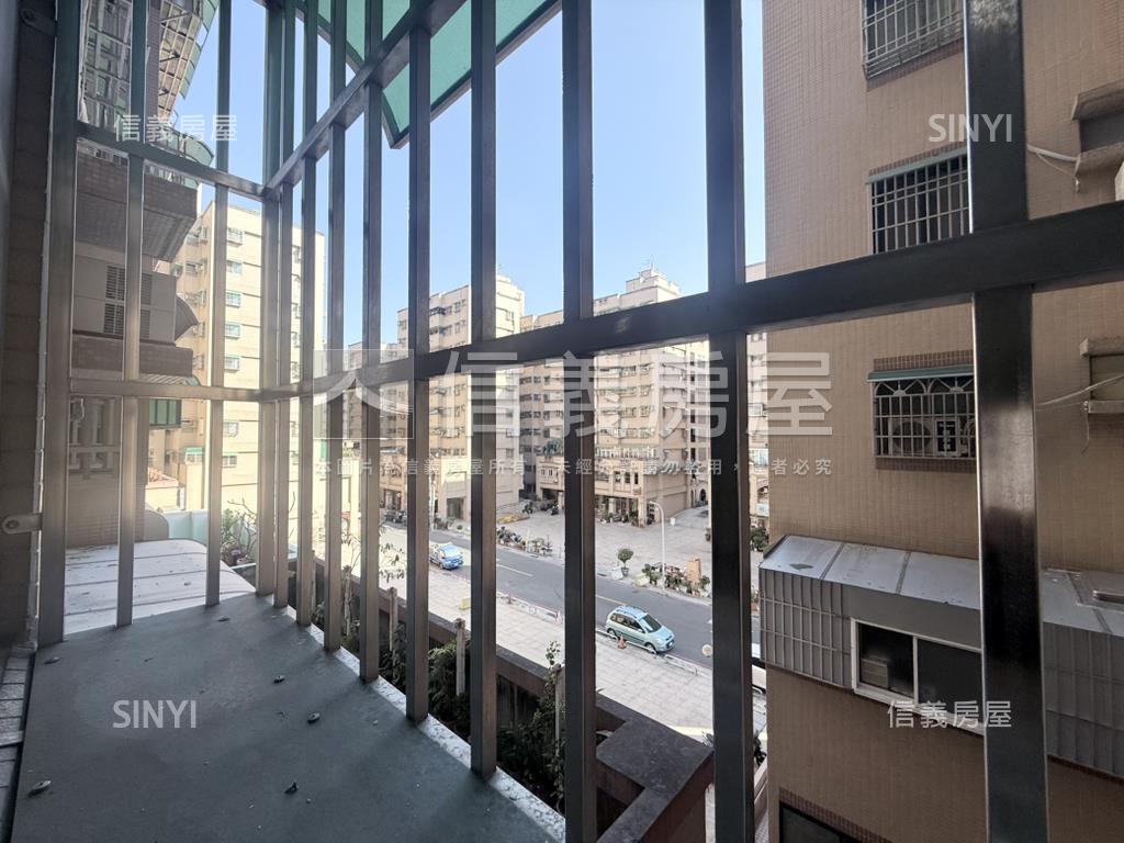 大道新城面中庭三房平車宅房屋室內格局與周邊環境