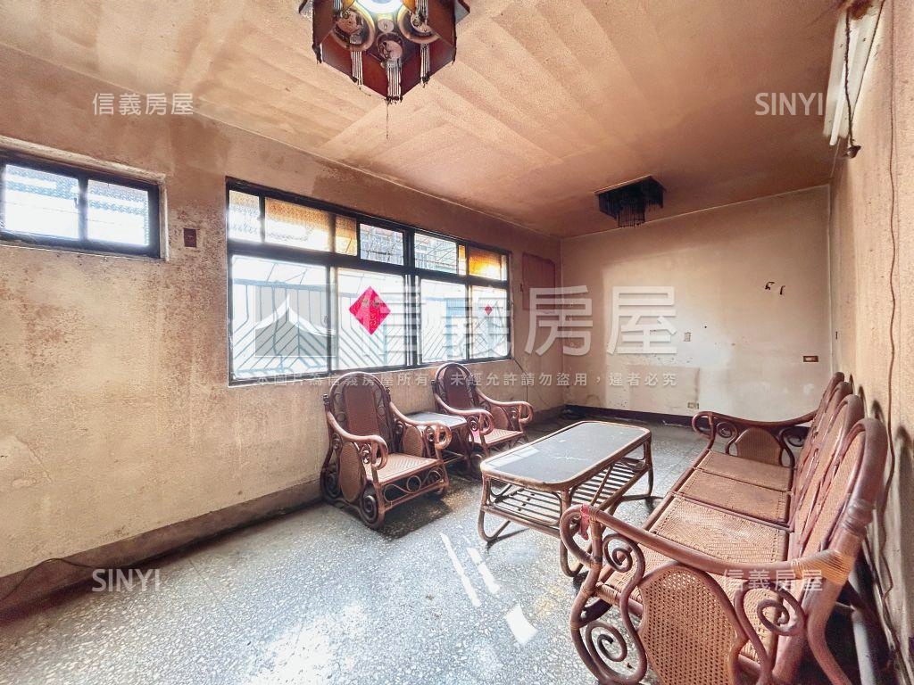 五股國小學區二樓房屋室內格局與周邊環境