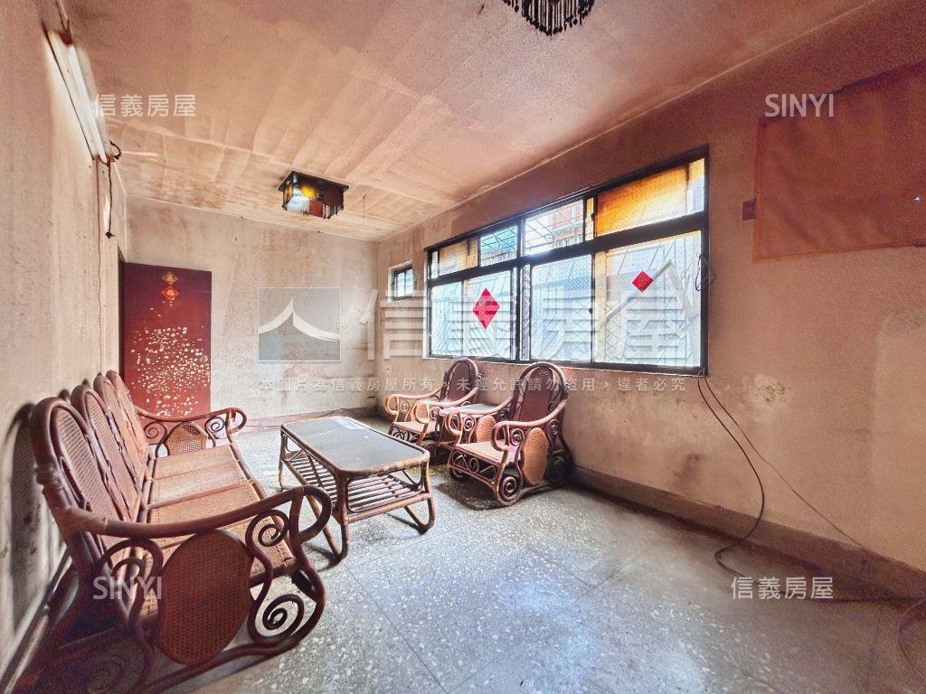 五股國小學區二樓房屋室內格局與周邊環境