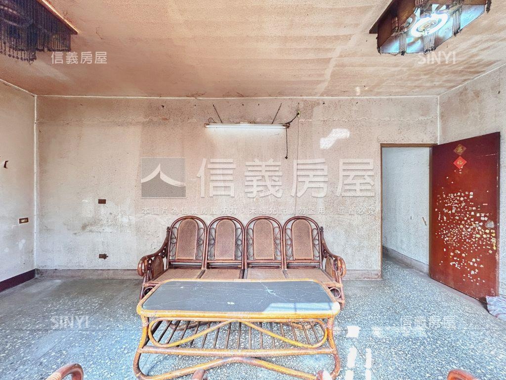 五股國小學區二樓房屋室內格局與周邊環境