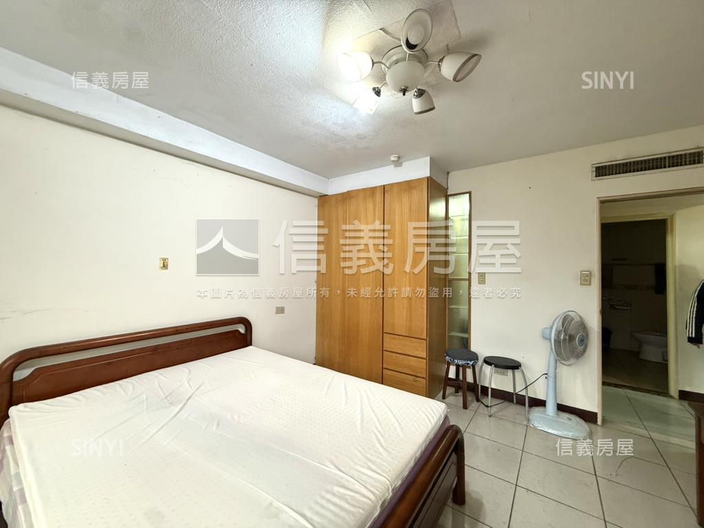 泉之鄉稀有面山景觀兩房房屋室內格局與周邊環境