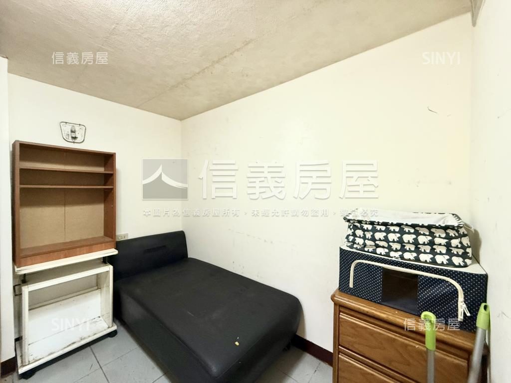 泉之鄉稀有面山景觀兩房房屋室內格局與周邊環境