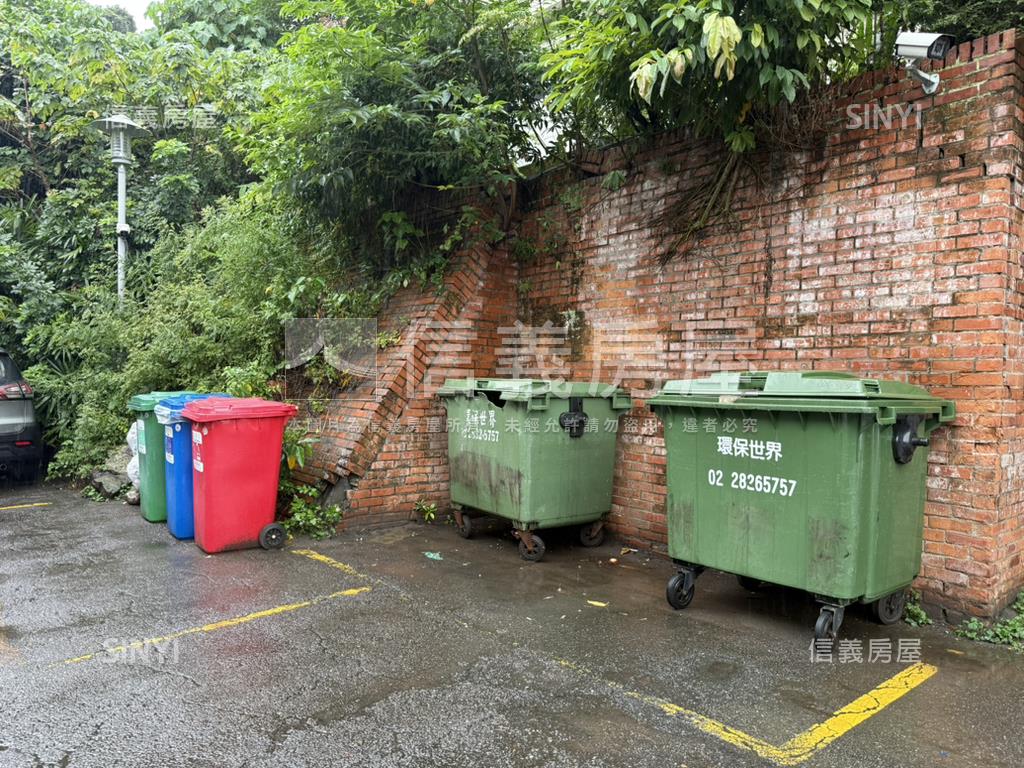 降價泉之鄉有面山景觀兩房房屋室內格局與周邊環境
