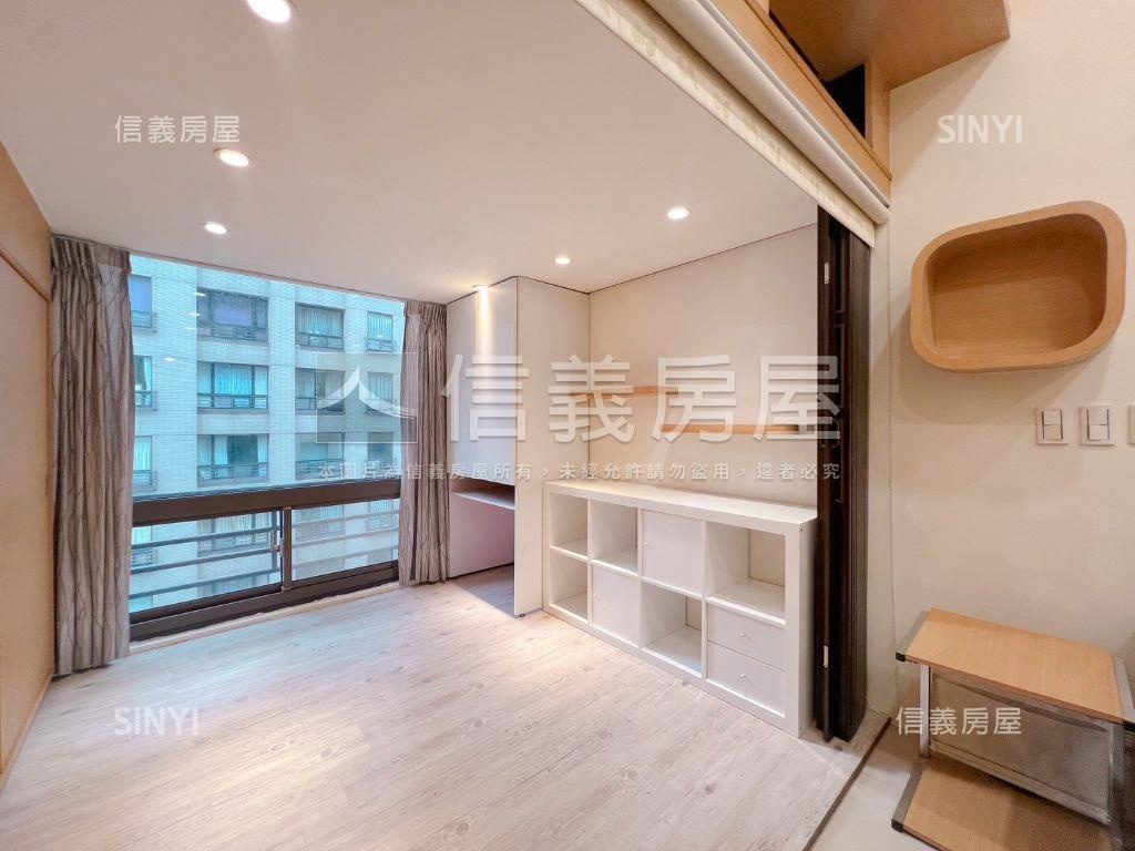 喜來登●挑高精品美妝宅房屋室內格局與周邊環境