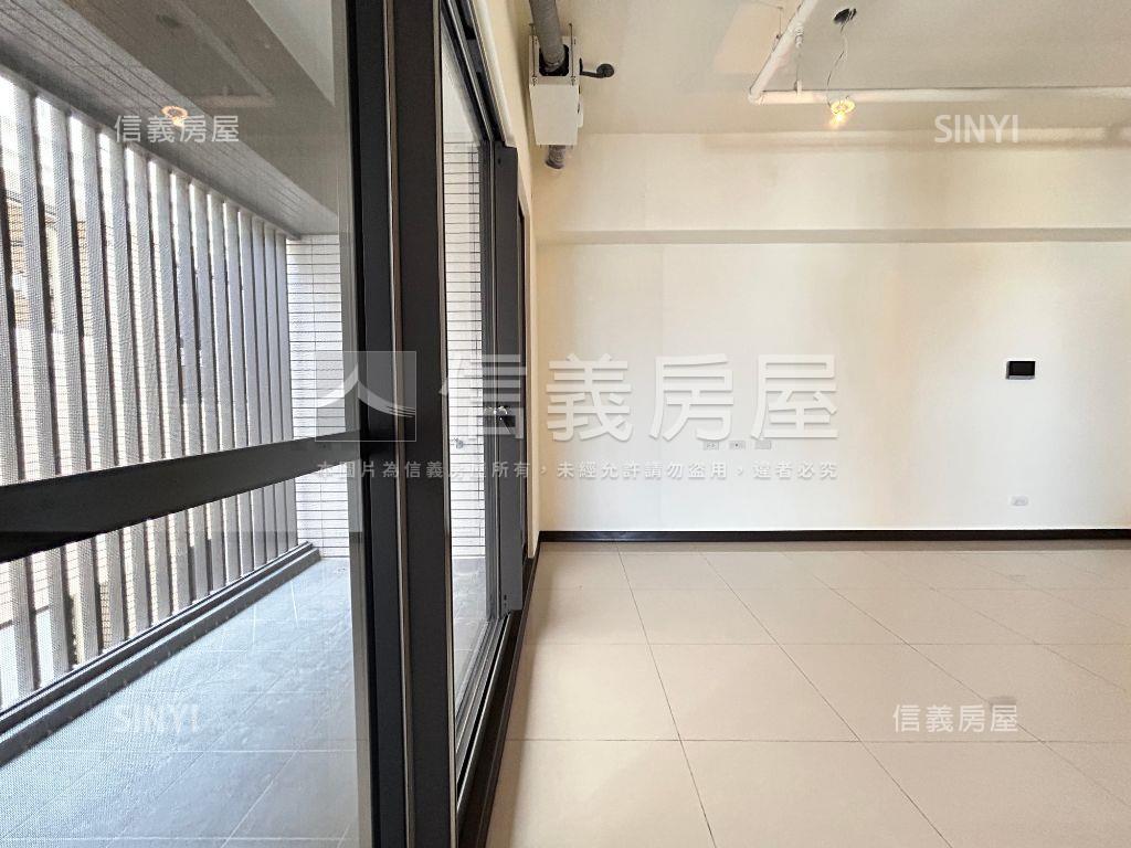 安美城心兩房房屋室內格局與周邊環境