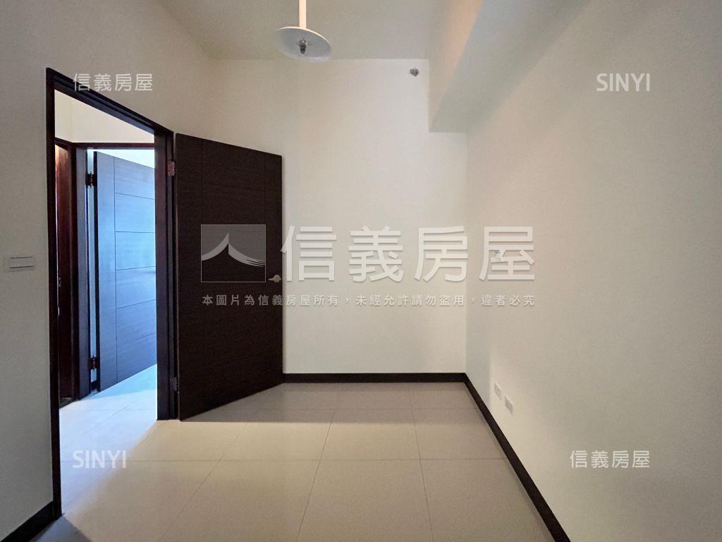 安美城心兩房房屋室內格局與周邊環境
