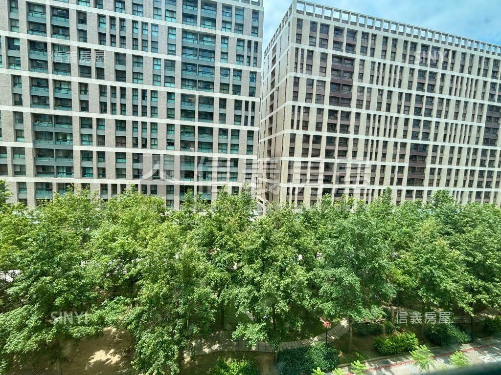 芬蘭稀有面綠園道房屋室內格局與周邊環境