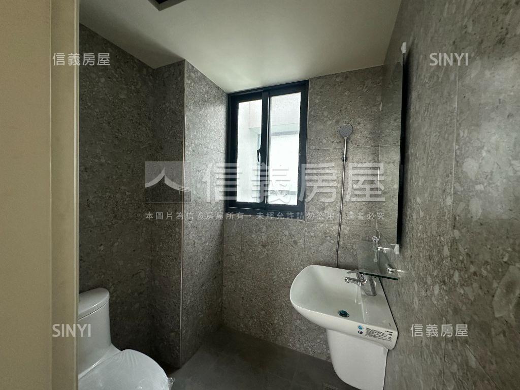 烏日全新透天！房屋室內格局與周邊環境