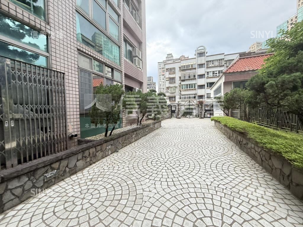 稀有星雲雅苑ＡＩＴ高樓房屋室內格局與周邊環境
