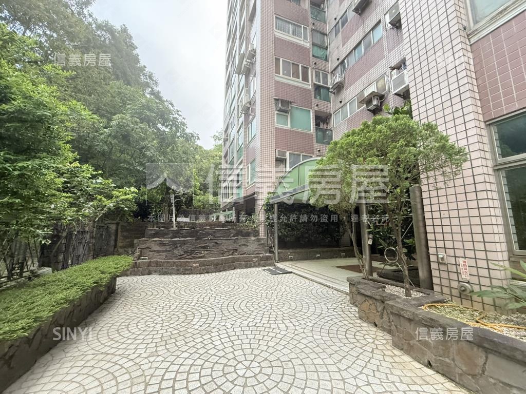 稀有星雲雅苑ＡＩＴ高樓房屋室內格局與周邊環境